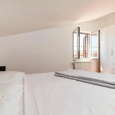 Holiday home Robertino - Prc164 By Interhome *